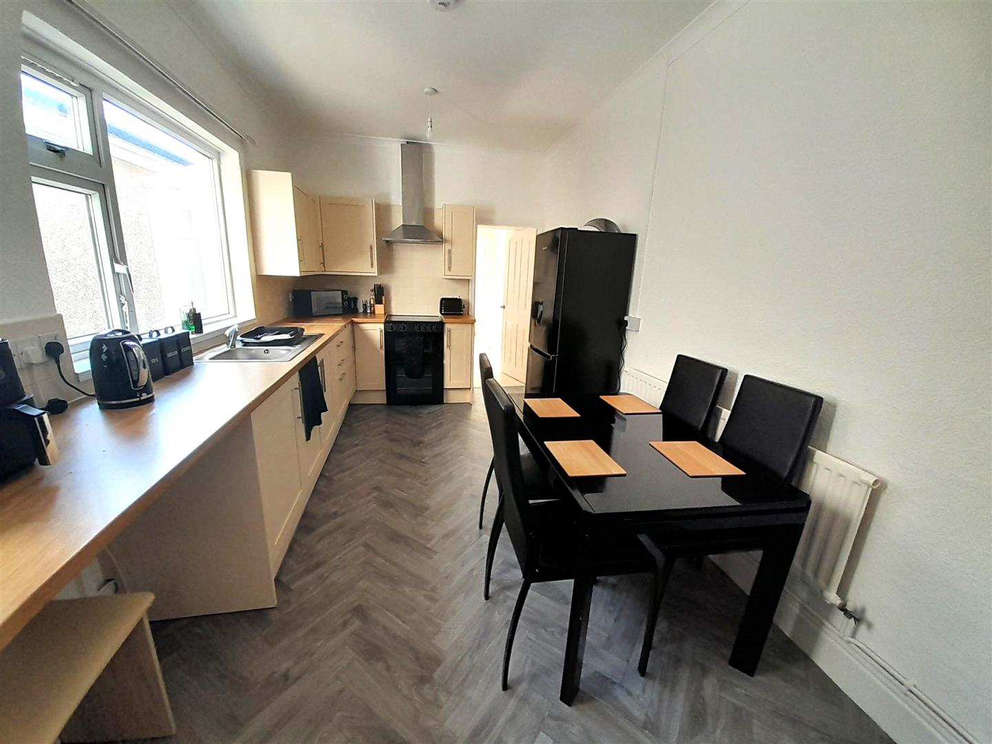 James Street, Llanelli, SA15 1EA